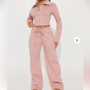 🆕WITH TAGS🏷️! PINK FLEECE PANT SET size LARGE